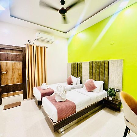 Hotel Sky International- Airport Zone Hyderabad Шамшабад Экстерьер фото