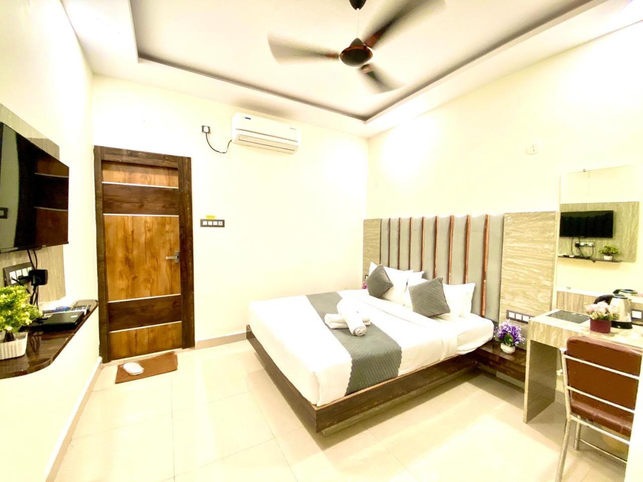 Hotel Sky International- Airport Zone Hyderabad Шамшабад Экстерьер фото