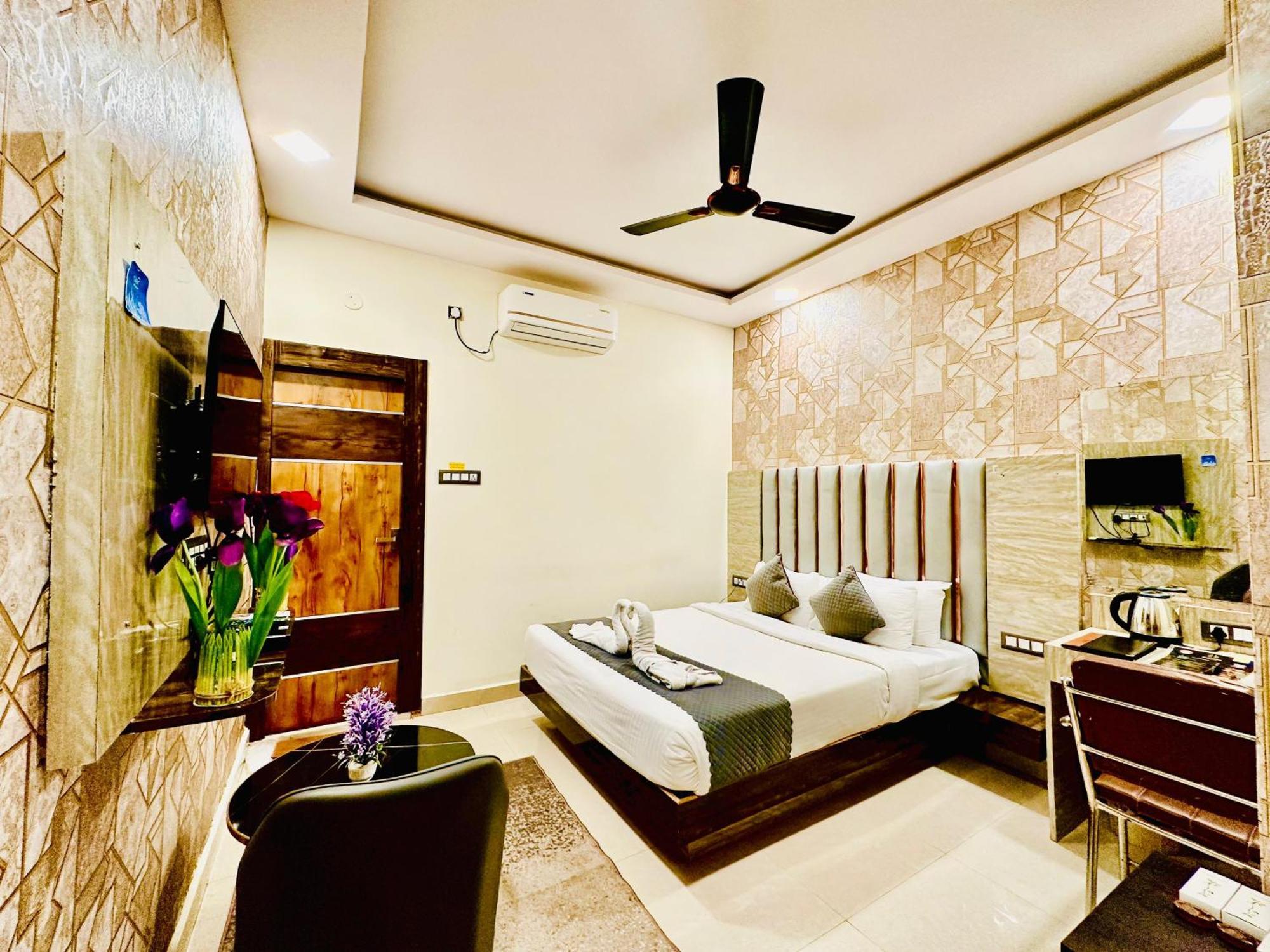 Hotel Sky International- Airport Zone Hyderabad Шамшабад Экстерьер фото