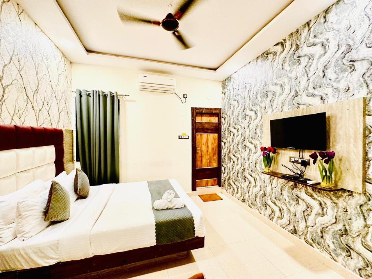 Hotel Sky International- Airport Zone Hyderabad Шамшабад Экстерьер фото