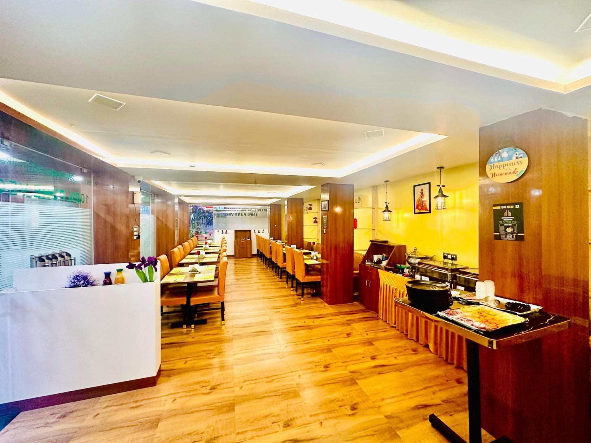 Hotel Sky International- Airport Zone Hyderabad Шамшабад Экстерьер фото