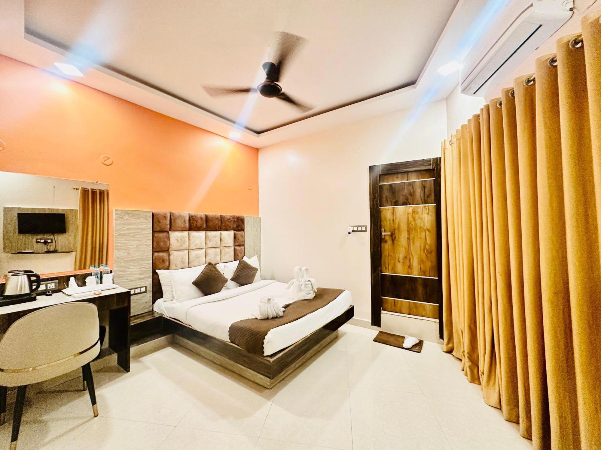 Hotel Sky International- Airport Zone Hyderabad Шамшабад Экстерьер фото