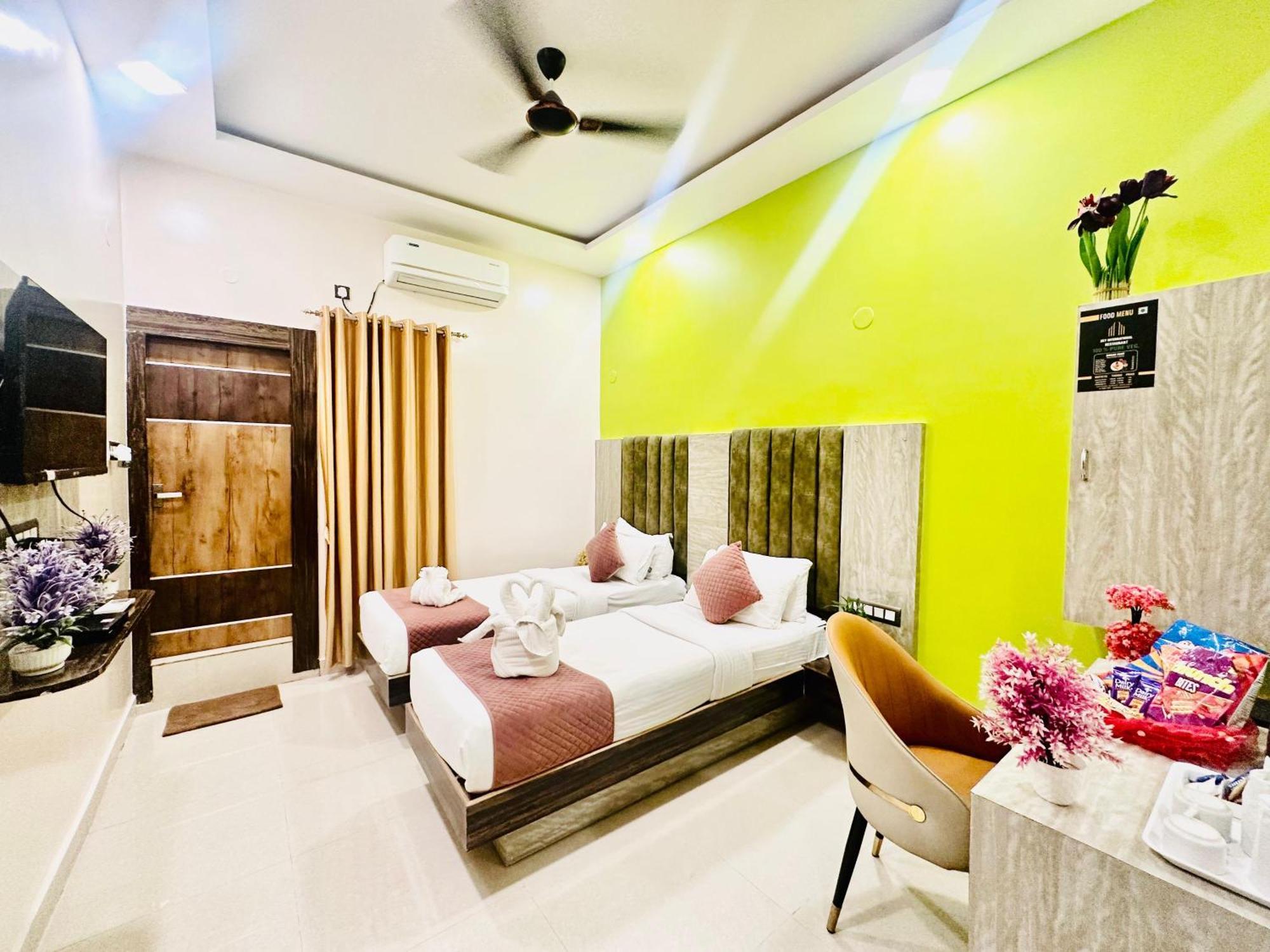 Hotel Sky International- Airport Zone Hyderabad Шамшабад Экстерьер фото