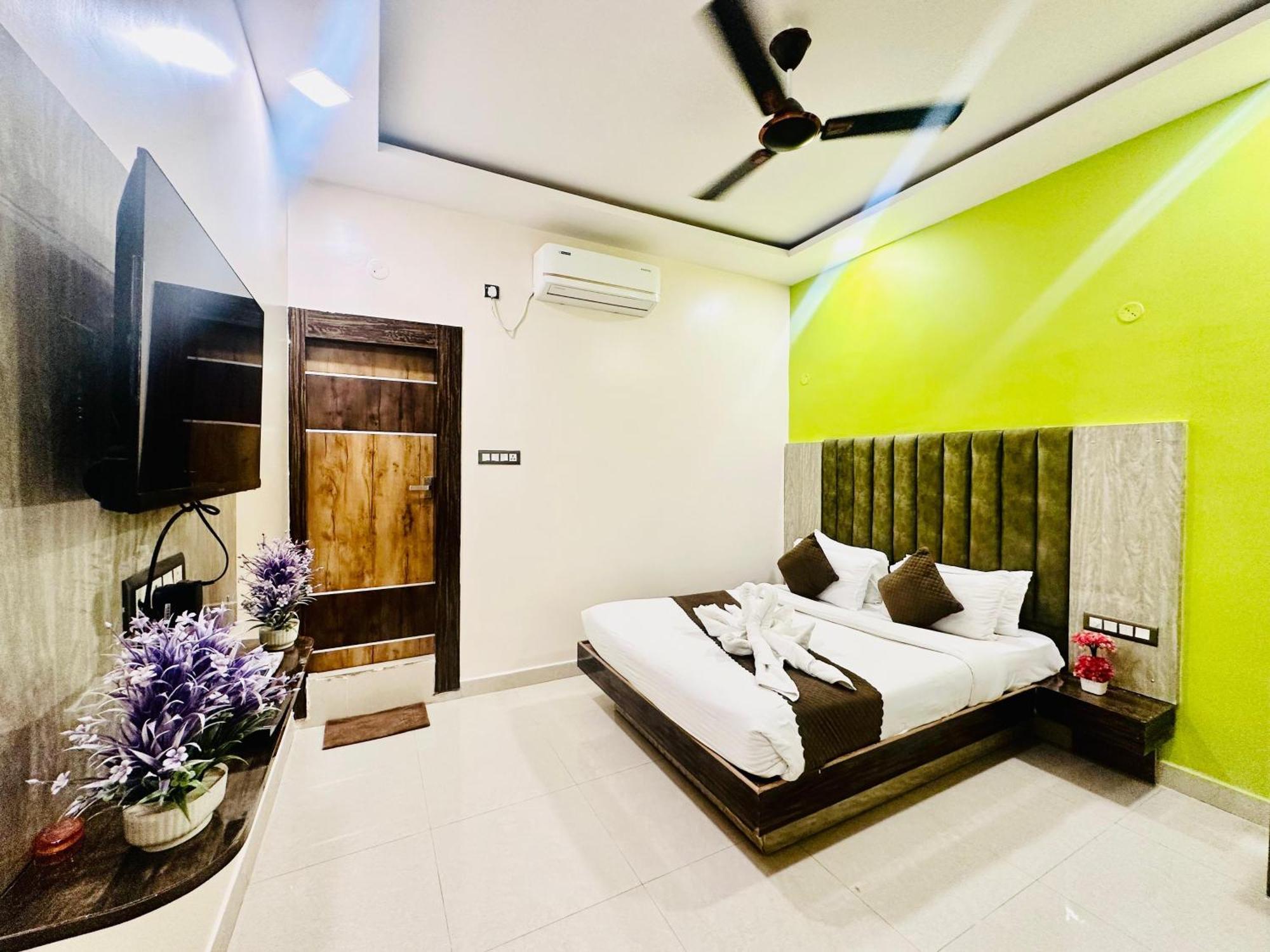 Hotel Sky International- Airport Zone Hyderabad Шамшабад Экстерьер фото
